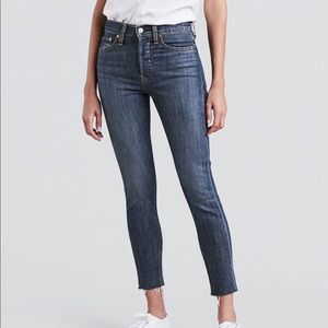 Levi’s wedgie fit skinny jeans